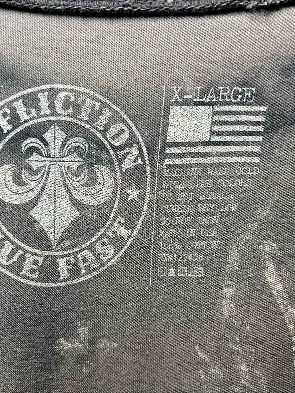 AFFLICTION LIVE FAST Distressed Velour T-Shirt Men Size XL Made in USA - Picture 4 of 6